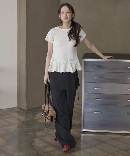 UNE MANSION（ユヌマンション）の「サイドベルトラップスカート付きセミブーツカットスラックス（スラックス・レディース・ベージュ/グレー/ブラック・LARGE/SMALL/MEDIUM）」の8枚目の写真