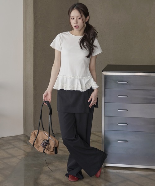 UNE MANSION（ユヌマンション）の「サイドベルトラップスカート付きセミブーツカットスラックス（スラックス・レディース・ベージュ/グレー/ブラック・LARGE/SMALL/MEDIUM）」の17枚目の写真