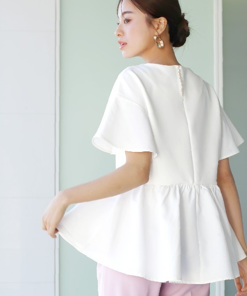 Emilyan（エミリアン）の「手洗い可･ストレッチ･UV CUT･接触冷感【  とろぷり生地がクセになる  】つやポンチ・バックパールライク・ペプラム半袖ブラウス（シャツ/ブラウス・レディース・ブラック/ホワイト/チャコールグレー/グレー・L/M/S）」の5枚目の写真