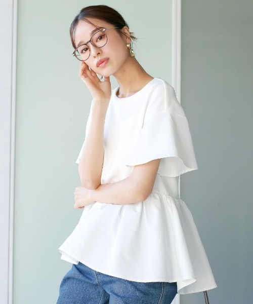 Emilyan（エミリアン）の「手洗い可･ストレッチ･UV CUT･接触冷感【  とろぷり生地がクセになる  】つやポンチ・バックパールライク・ペプラム半袖ブラウス（シャツ/ブラウス・レディース・ブラック/ホワイト/チャコールグレー/グレー・L/M/S）」の7枚目の写真