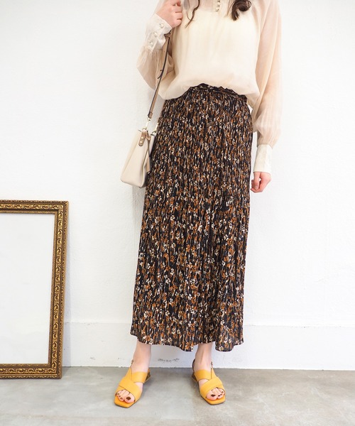 cava cava（サヴァサヴァ）の「ローヒールクロスサンダル　3720557（サンダル・レディース・ブラック/イエロー/シルバー・24.5cm/24cm/23.5cm/23cm/22.5cm）」の17枚目の写真