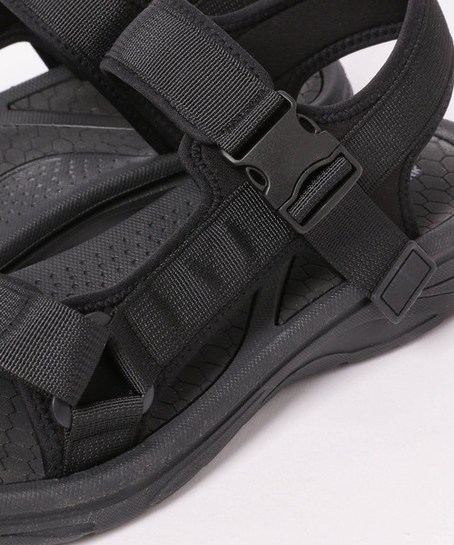GLOBAL WORK（グローバルワーク）の「らくっショントレイルサンダル/321467（サンダル・メンズ・ホワイト×ブラック/ブラック・SMALL/MEDIUM/LARGE）」の13枚目の写真