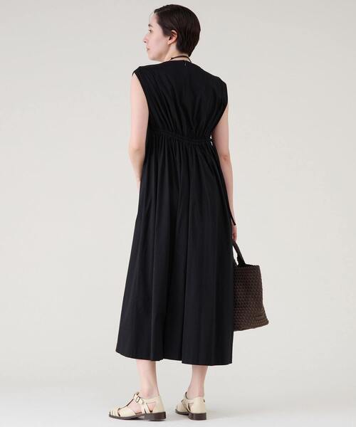 martinique(マルティニーク)の「スムースドレープワンピース(ワンピース・レディース・ブラック/キャメル・FREE)」の4枚目の写真