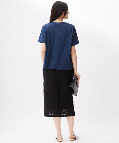 自由区(ジユウク)の「クロッシェポケット Tシャツ(Tシャツ/カットソー・レディース・ブラック系/ダルブルー系/アイボリー系・44/46)」の12枚目の写真