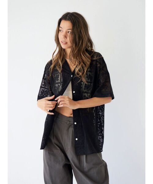 Ungrid（アングリッド）の「レース開襟ハーフスリーブシャツ（シャツ/ブラウス・レディース・ブラック/オフホワイト・FREE）」の3枚目の写真