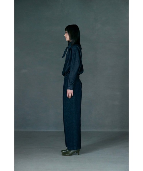 ROOPTOKYO(ループトウキョウ)の「BONNY WOVEN/ボニーウーブン TUCK PANTS/デニムパンツ(デニムパンツ・レディース・ネイビー・3)」の3枚目の写真