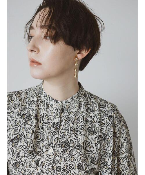 Te chichi(テチチ)の「雫スイングイヤリング(ピアス(両耳用)・レディース・ゴールド・F)」の3枚目の写真