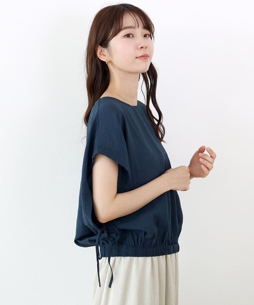 Aletta vita(アレッタビータ)の「リネン混袖口ドロストシアーブラウス(シャツ/ブラウス・レディース・ネイビー/サックスブルー・M)」の3枚目の写真