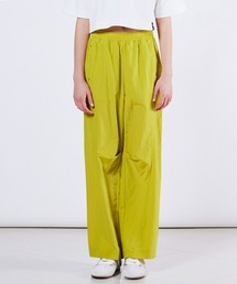 割縫サテンパンツ