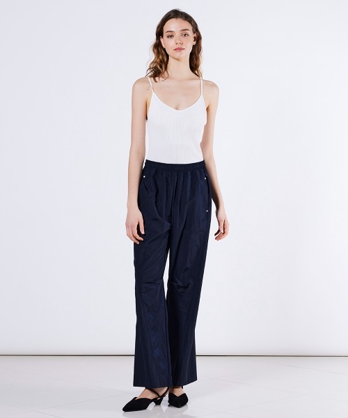 ESSENTIAL（エッセンシャル）の「割縫サテンパンツ（その他パンツ・レディース・イエロー・36/38）」の3枚目の写真