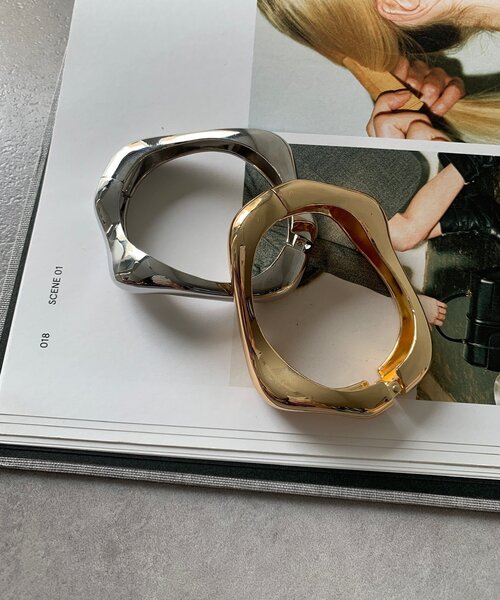 DouDou（ドゥドゥ）の「変形スクエアバングル（ブレスレット・レディース・シルバー/ゴールド・FREE）」の12枚目の写真