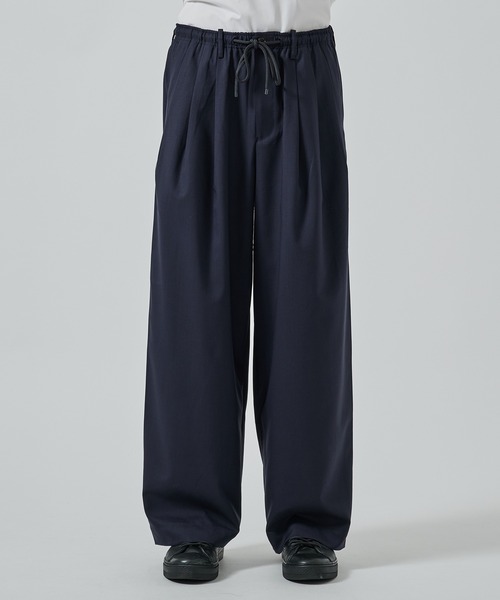 markaware（マーカウェア）の「TRIPLE PLEATED EASY TROUSERS（スラックス・メンズ・ネイビー/ブラック/チャコールグレー・1/2）」の13枚目の写真