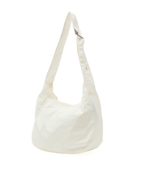 UNIVERSAL OVERALL(ユニバーサルオーバーオール)の「(UNIVERSAL OVERALL)WRINKLE NYLON NEWS PAPIER BAG(ショルダーバッグ・レディース・ホワイト/ブラック/カーキ・ONE SIZE)」の21枚目の写真