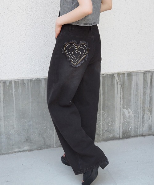 ロゴ刺繍入り ウォッシュドデニム ハイトップ スニーカー セール】バックハート刺繍デニムワイドパンツ(デニムパンツ