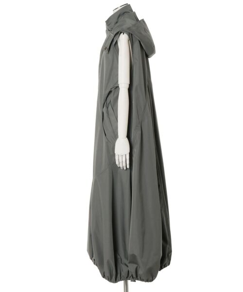 UN3D.（アンスリード）の「HOODIE VEST OP / フーディーベストワンピース（ワンピース・レディース・グレー/ブラック・38/36）」の6枚目の写真