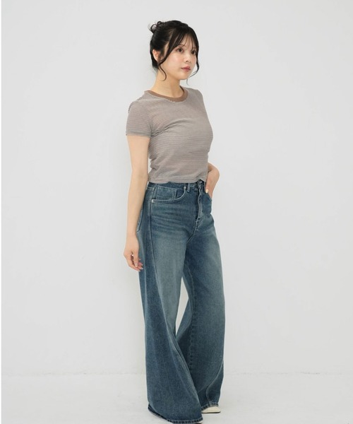 Enewd nina(エニュードニーナ)の「ライトウェイト ストライプ ボーダー シアー 薄手ニット 伸縮性あり Tシャツ(Tシャツ/カットソー・レディース・ブラウン/ライトブルー/ブラック・FREE)」の10枚目の写真