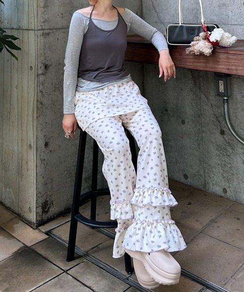 Alley Tokyo(アリートーキョー)の「マルチウェイフリフリワッフルパンツとスカートのセット(その他パンツ・レディース・オフホワイト/ラベンダー・FREE)」の3枚目の写真