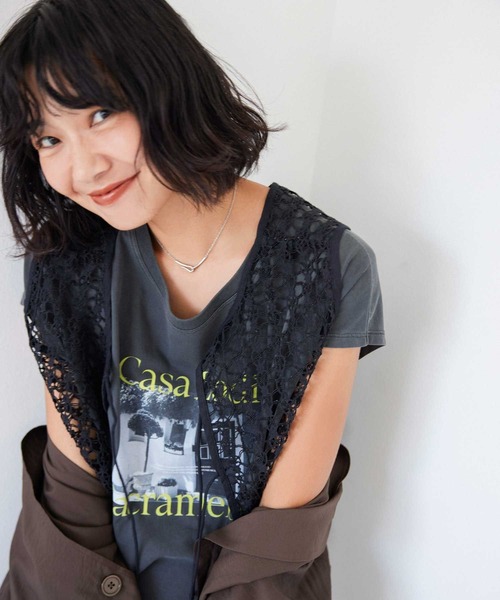 BAYFLOW（ベイフロー）の「[前後で着られる]INDIAN 2WAY ベスト（ベスト・レディース・ライトブラウン/オフホワイト/チャコール・FREE）」の10枚目の写真