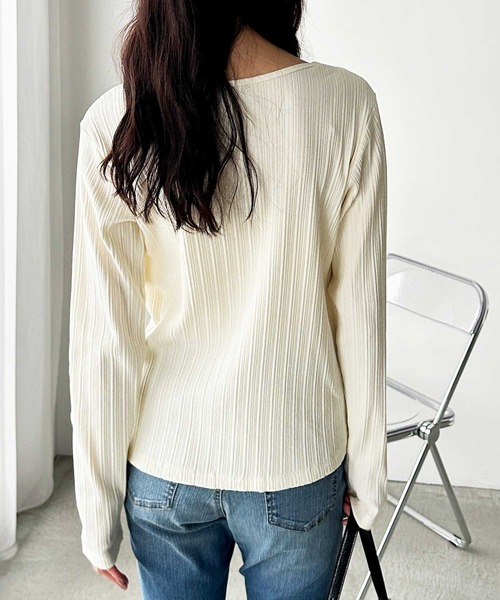 GeeRA(ジーラ)の「メニーボタンランダムリブトップス(Tシャツ/カットソー・レディース・オフホワイト/杢グレー/ブラック・MEDIUM/LARGE/X-LARGE)」の9枚目の写真