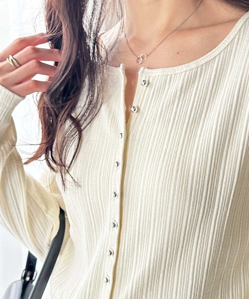 GeeRA(ジーラ)の「メニーボタンランダムリブトップス(Tシャツ/カットソー・レディース・オフホワイト/杢グレー/ブラック・MEDIUM/LARGE/X-LARGE)」の8枚目の写真