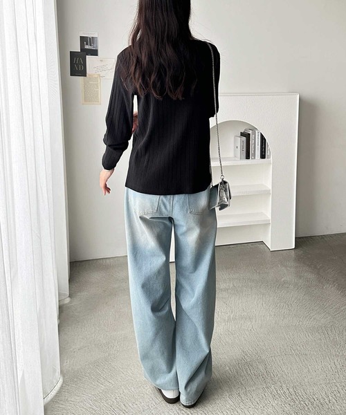 GeeRA(ジーラ)の「メニーボタンランダムリブトップス(Tシャツ/カットソー・レディース・オフホワイト/杢グレー/ブラック・MEDIUM/LARGE/X-LARGE)」の15枚目の写真