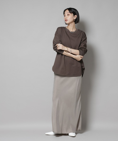 NANO universe(ナノユニバース)の「CVCプレーティング天竺ラウンドヘムカットトップス(Tシャツ/カットソー・レディース・ブラック/ホワイト/ブラウン・FREE)」の15枚目の写真