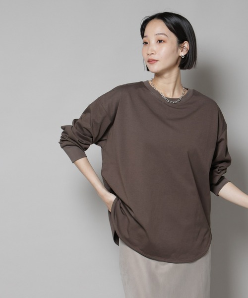 NANO universe(ナノユニバース)の「CVCプレーティング天竺ラウンドヘムカットトップス(Tシャツ/カットソー・レディース・ブラック/ホワイト/ブラウン・FREE)」の21枚目の写真