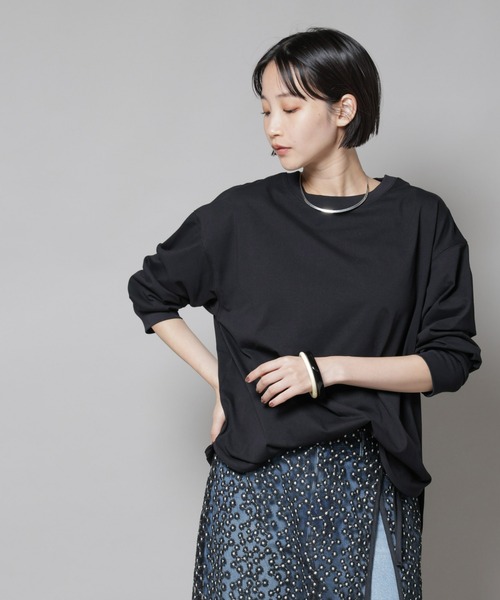 NANO universe(ナノユニバース)の「CVCプレーティング天竺ラウンドヘムカットトップス(Tシャツ/カットソー・レディース・ブラック/ホワイト/ブラウン・FREE)」の16枚目の写真