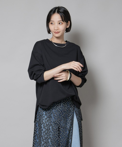 NANO universe(ナノユニバース)の「CVCプレーティング天竺ラウンドヘムカットトップス(Tシャツ/カットソー・レディース・ブラック/ホワイト/ブラウン・FREE)」の18枚目の写真