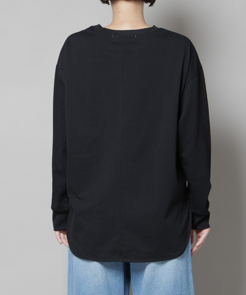 NANO universe(ナノユニバース)の「CVCプレーティング天竺ラウンドヘムカットトップス(Tシャツ/カットソー・レディース・ブラック/ホワイト/ブラウン・FREE)」の13枚目の写真