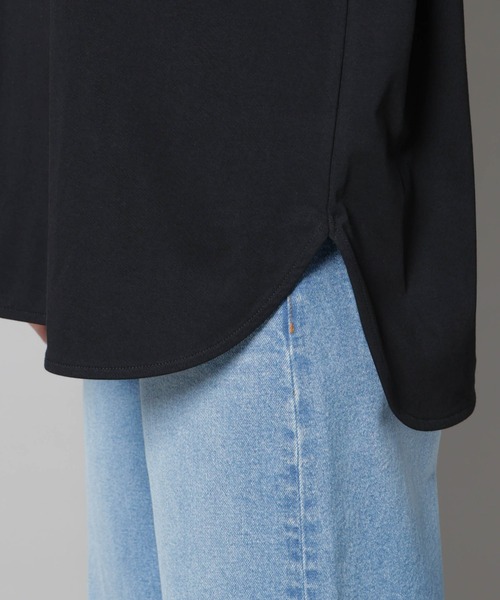 NANO universe(ナノユニバース)の「CVCプレーティング天竺ラウンドヘムカットトップス(Tシャツ/カットソー・レディース・ブラック/ホワイト/ブラウン・FREE)」の6枚目の写真