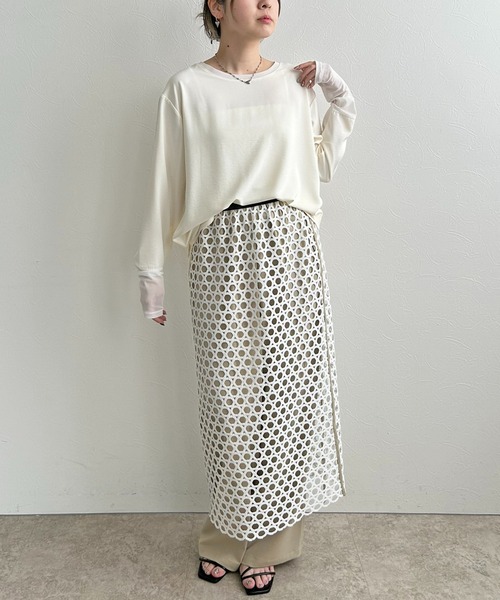 LHELBIE（レルビエ）の「ロンTブラウス（シャツ/ブラウス・レディース・ブラック/ブルー/オフホワイト/イエロー/ホワイト・M）」の6枚目の写真