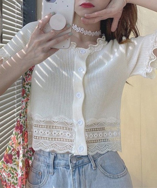 Miniministore(ミニミニストア)の「フリルショートカーディガン レースニット(カーディガン/ボレロ・レディース・ブラック/ライトブルー/ラベンダー/イエロー/ホワイト/ワインレッド・FREE)」の8枚目の写真