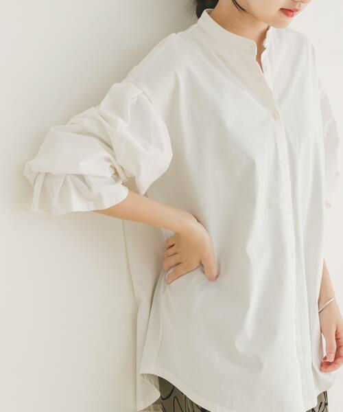 ITEMS URBANRESEARCH（アイテムズ アーバンリサーチ）の「『洗濯可』バンドカラーソデタックカットソー（シャツ/ブラウス・レディース・ホワイト/ストライプ・FREE）」の4枚目の写真