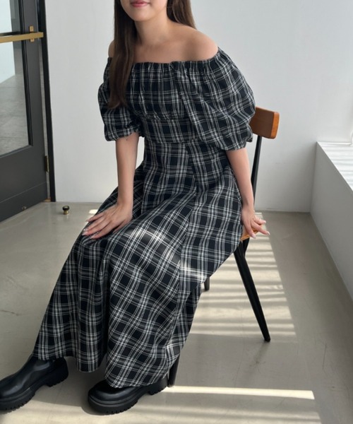 MISCH MASCH(ミッシュマッシュ)の「一部店舗限定 2wayオフショルチェックフレアワンピース(ワンピース・レディース・ブラック/ホワイト/ネイビー・フリ-)」の20枚目の写真