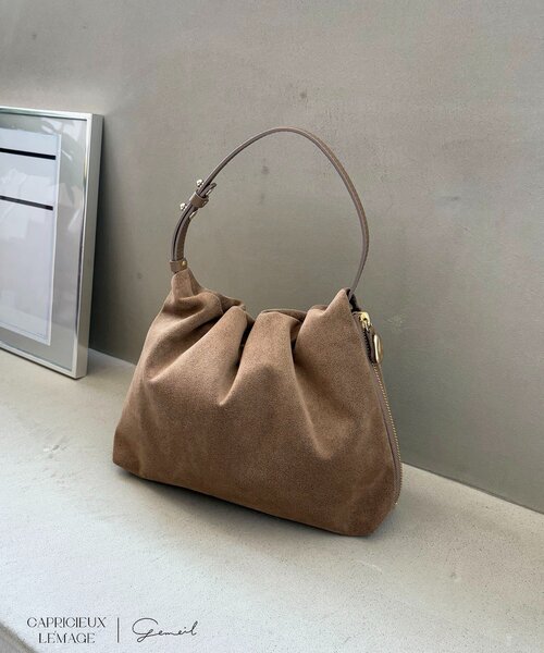 CAPRICIEUX LE'MAGE（カプリシューレマージュ）の「【LE'MAGE×gemeilコラボ】スエードワンハンドルバッグ（ショルダーバッグ・レディース・ダークブラウン/キャメル/ホワイト系その他・FREE）」の4枚目の写真