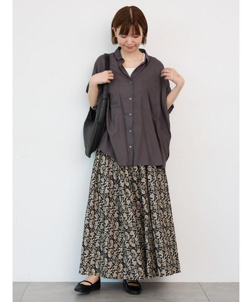 Lugnoncure（ルノンキュール）の「レーヨン麻シャツ(セットアップ可)（シャツ/ブラウス・レディース・ブルー/レッド/チャコールグレー/キナリ・F）」の6枚目の写真