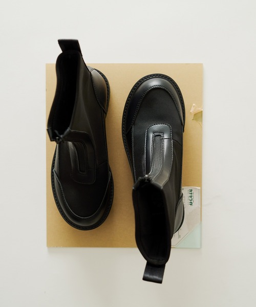 SHAKA(シャカ)の「SHAKA センタージップブーツ ZIP THICK TANK BOOTIE(ブーツ・レディース・カーキ系/ブラック・23/24)」の19枚目の写真