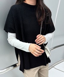 サイドスリットリブニットベスト