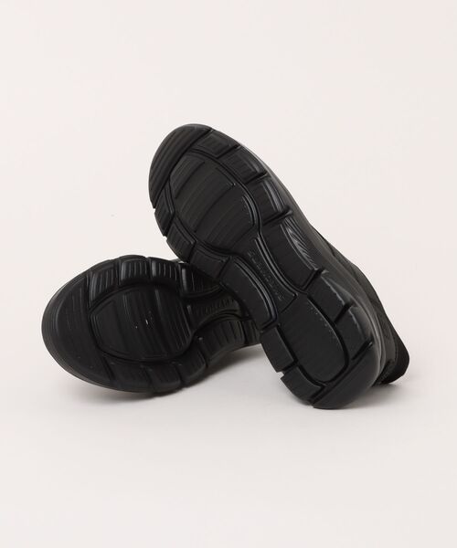 SKECHERS(スケッチャーズ)の「《SKECHERS》53ARCH FIT GARZA-LANGSTO(スニーカー・メンズ・ブラック×ブラック/ネイビー・28.0cm/27.5cm/27.0cm/26.5cm/26.0cm/25.5cm/25.0cm)」の4枚目の写真