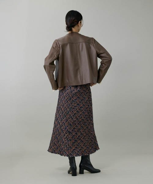 INED（イネド）の「ラムレザージップアップブルゾン（ブルゾン・レディース・ブラック/ブラウン・9号/11号）」の6枚目の写真