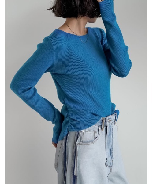 Re:EDIT（リエディ）の「[2025AW COLLECTION][保湿][静電気防止]クルーネックサイドシャーリングリブニットトップス（ニット/セーター・レディース・ブラック/アイボリー/グレイッシュベージュ/チャコールグレー/ブルー/ブラウン/レッド/ラベンダー・MEDIUM/LARGE）」の6枚目の写真