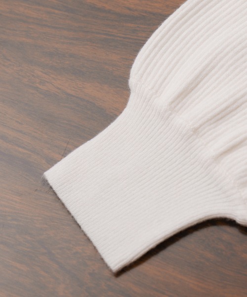 libelle more（リベル モア）の「【洗濯機で洗える】バルーン袖ボトルネックリブニットプルオーバー（ニット/セーター・レディース・レッド/ピンク/オフホワイト/杢グレー/ブラック・M/L）」の13枚目の写真