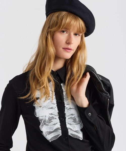 agnes b.(アニエスベー)の「コットン フリル ブラウス "Boys Boys"(シャツ/ブラウス・レディース・ブラック・1/3/2)」の3枚目の写真