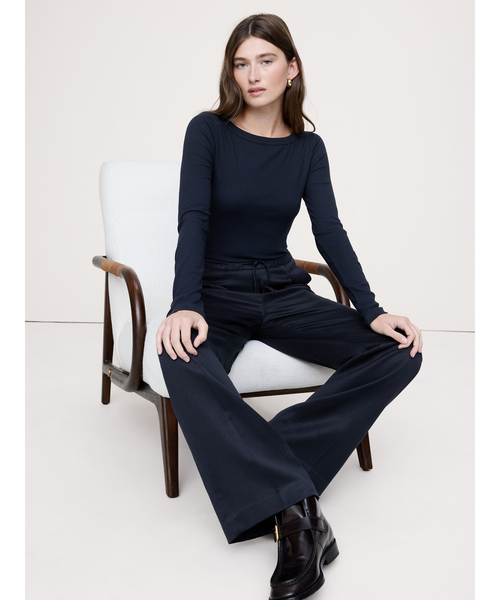 Banana Republic（バナナリパブリック）の「リブ ボートネックTシャツ（Tシャツ/カットソー・レディース・ホワイト/ネイビー/ブラウン・XS/L/M/S）」の4枚目の写真