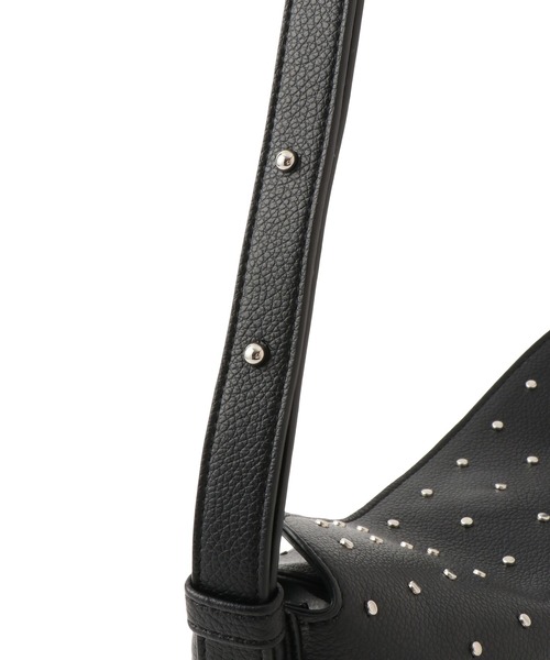 ADAM ET ROPE'（アダムエロペ）の「【&MyuQ（アンドミューク）】UPIS a（ショルダーバッグ・レディース・ブラック・FREE）」の4枚目の写真