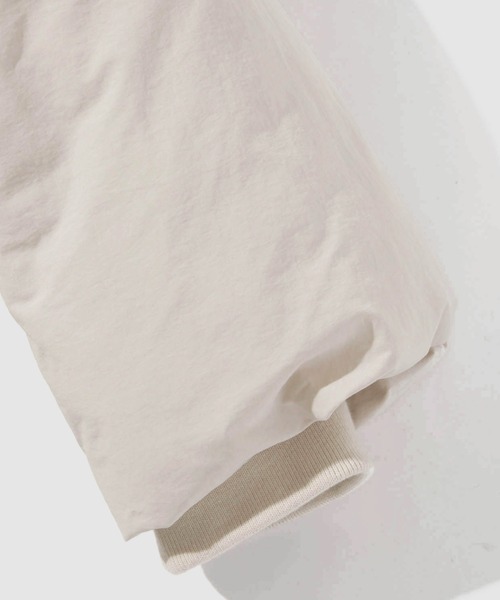 URBAN COLLECTION（アーバンコレクション）の「URBAN COLLECTION ナイロンワッシャー ノンキルト中綿ブルゾン【撥水素材】（ブルゾン・メンズ・ブラック/アイボリー・XL/L/M）」の4枚目の写真