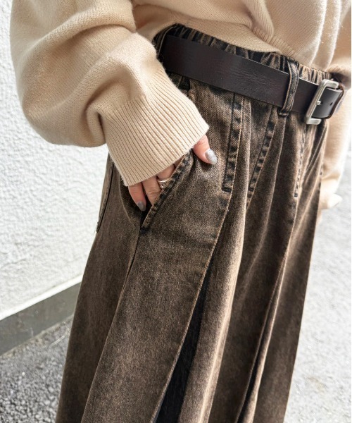 DOUBLE NAME（ダブルネーム）の「ケミカルオーバーダイデニムプリーツスカート（デニムスカート・レディース・ブラック系/インディゴブルー・FREE）」の7枚目の写真