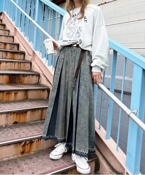 DOUBLE NAME（ダブルネーム）の「ケミカルオーバーダイデニムプリーツスカート（デニムスカート・レディース・ブラック系/インディゴブルー・FREE）」の14枚目の写真