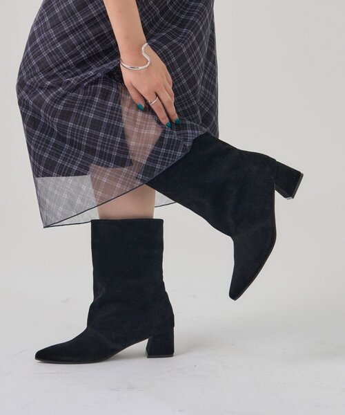 mystic（ミスティック）の「スウェードショートブーツ（ブーツ・レディース・ブラック/ブラウン・SMALL/MEDIUM/LARGE）」の2枚目の写真